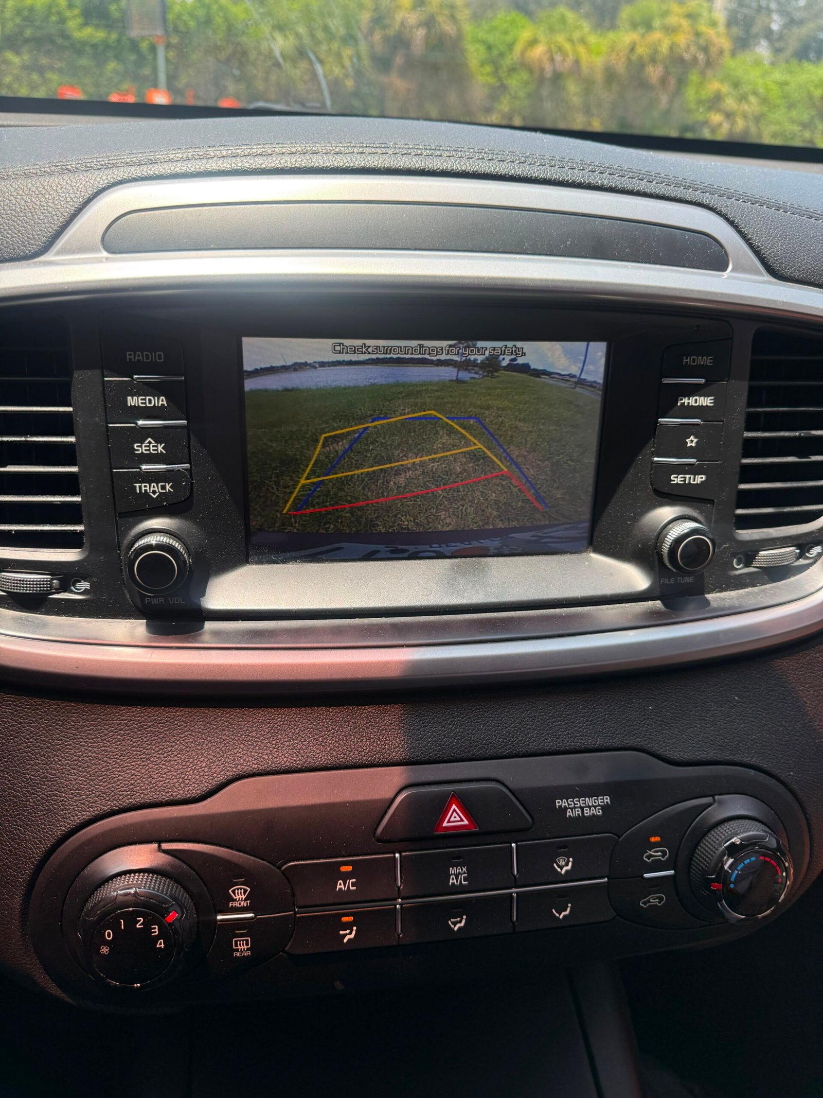 
								KIA SORENTO full									