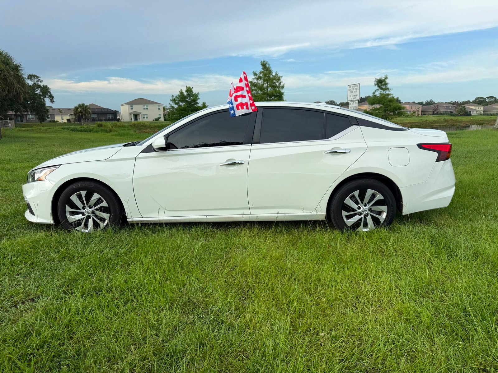 
								Nissan Altima 2020 full									