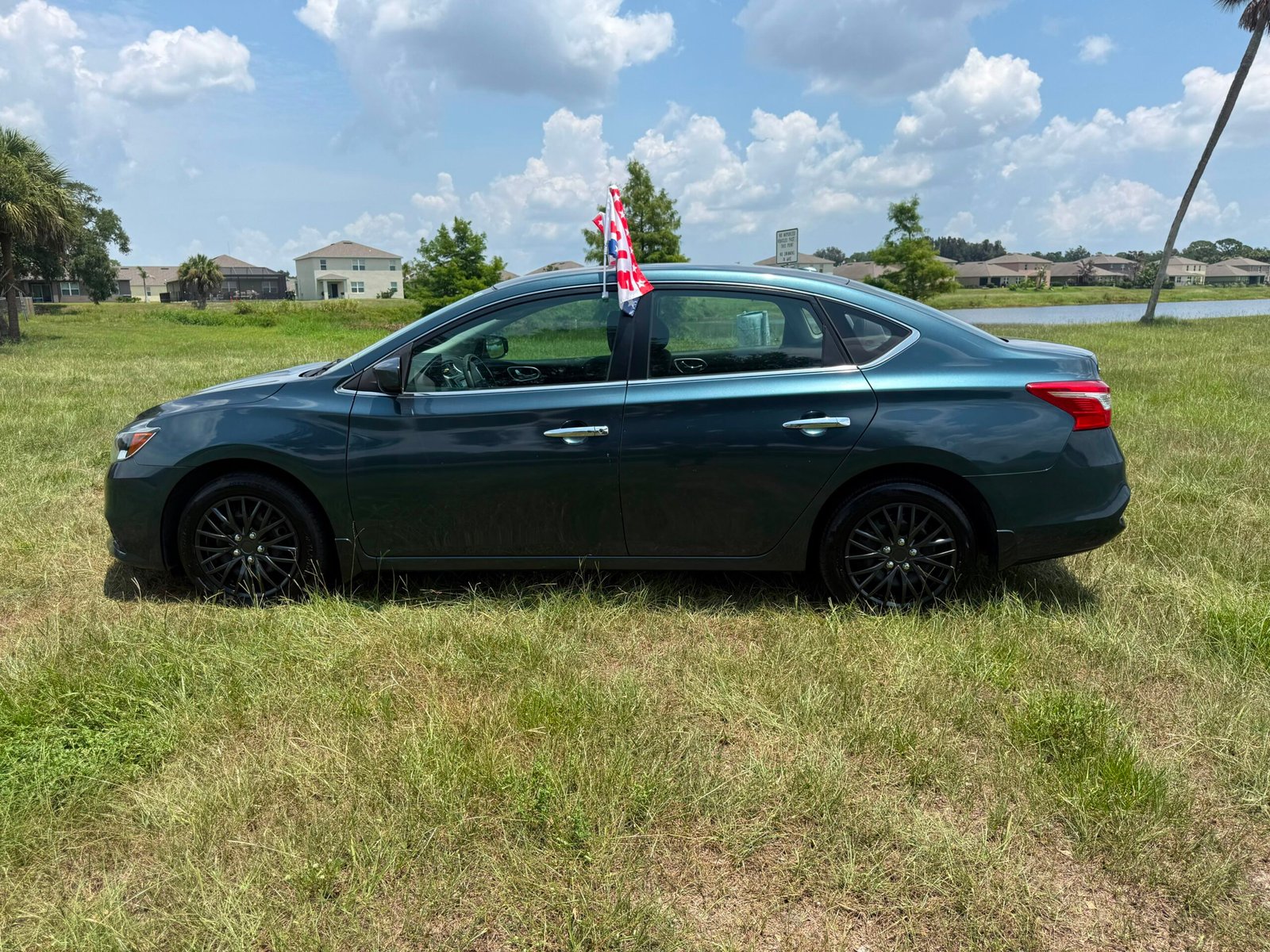 
								Nissan Sentra 2017 full									