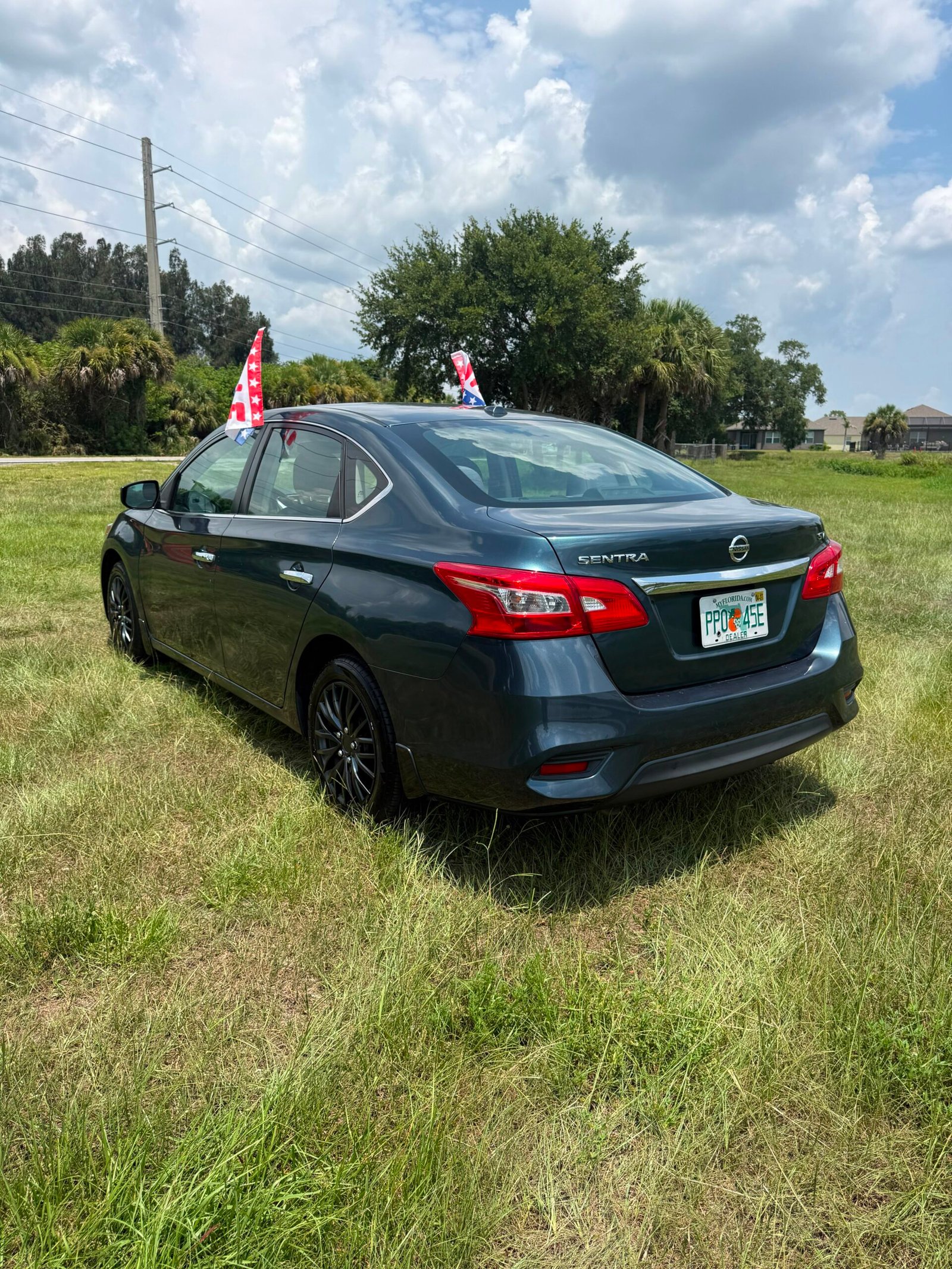 
								Nissan Sentra 2017 full									