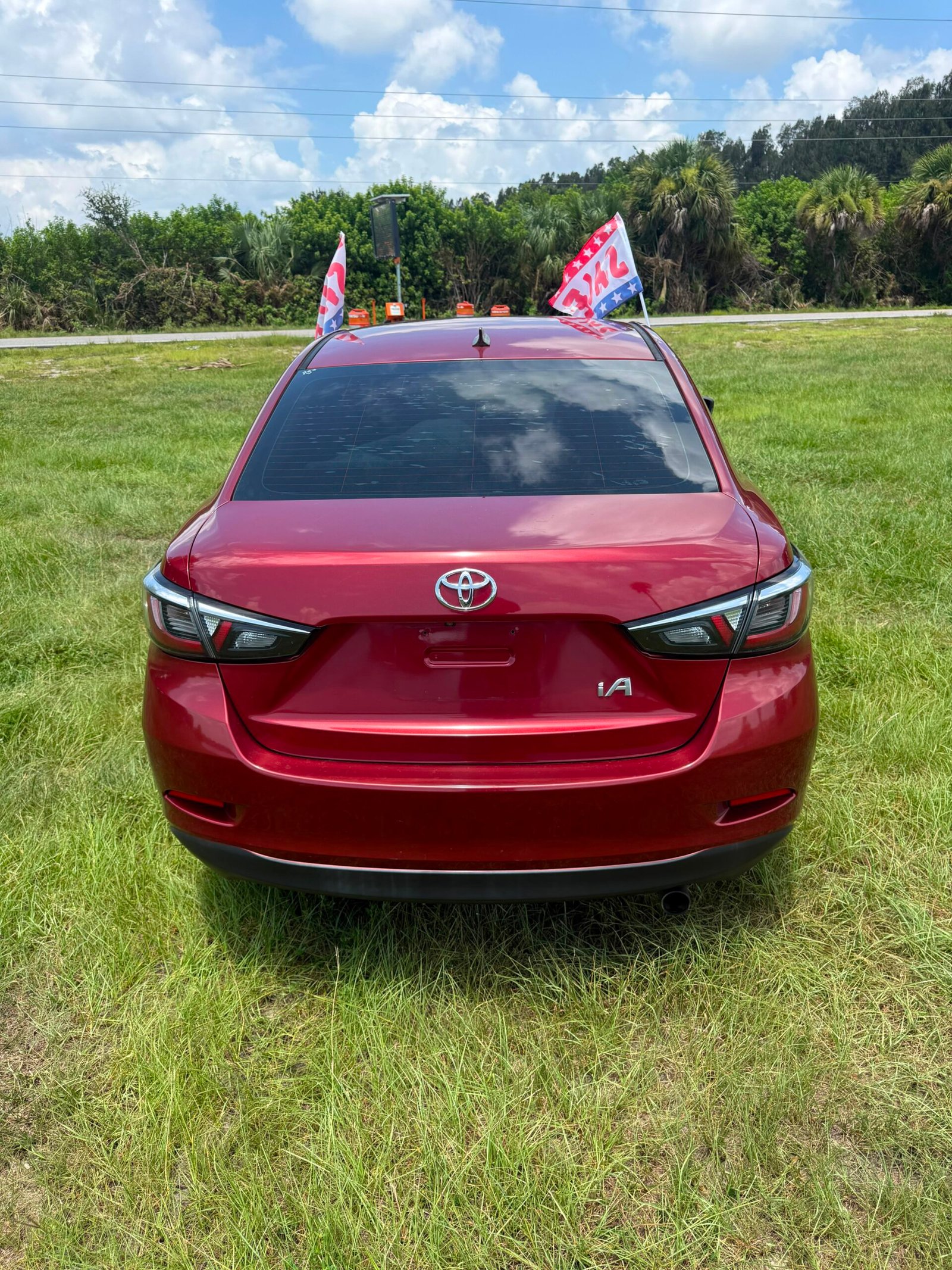 
								Toyota Yaris IA 2018 full									