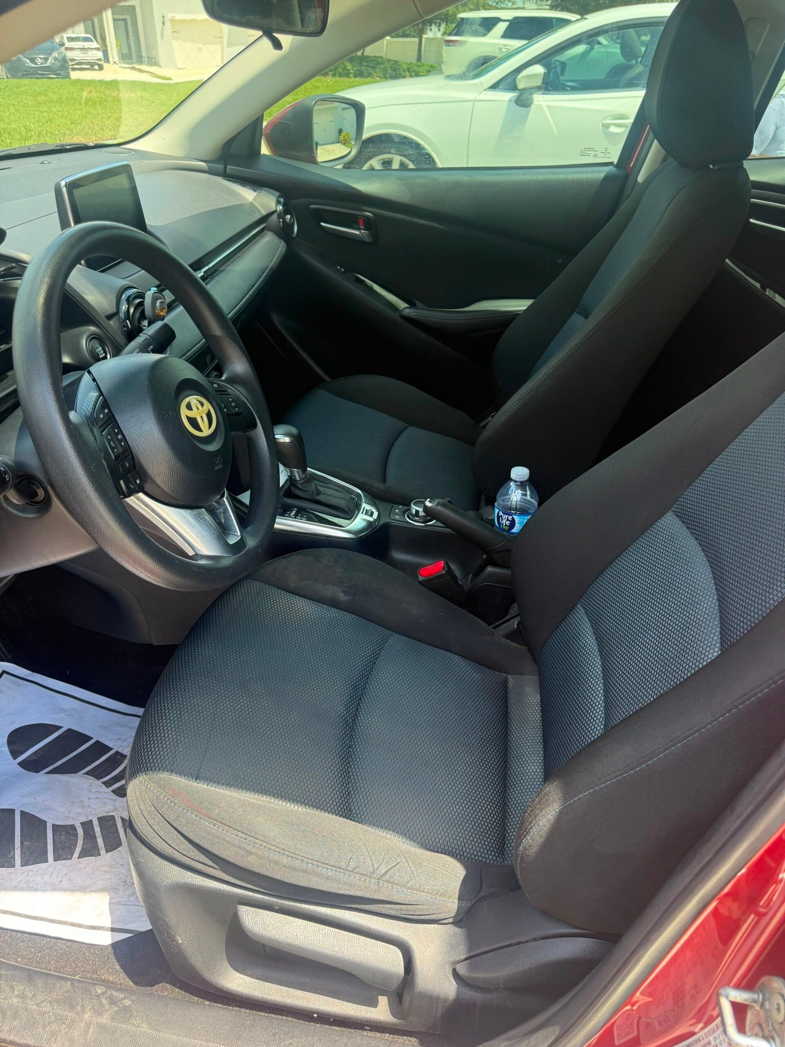 
								Toyota Yaris IA 2018 full									